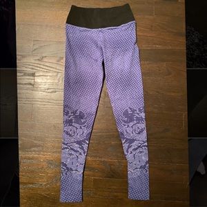 NUX Blue Floral Patterned Leggings